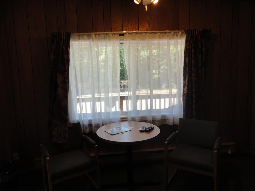 The Nordic Inn Dorset Bagian luar foto